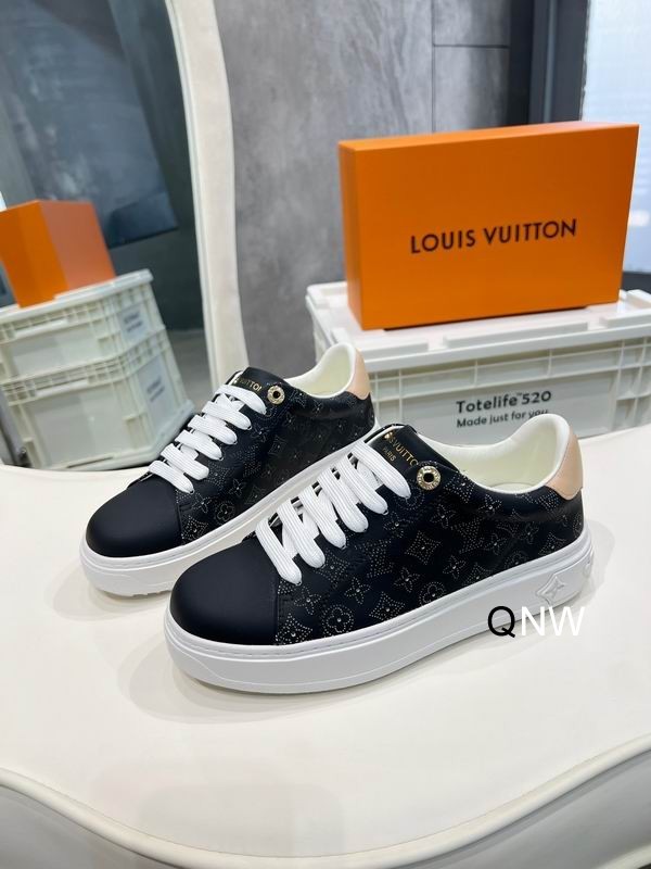 LV Women's Shoes 252